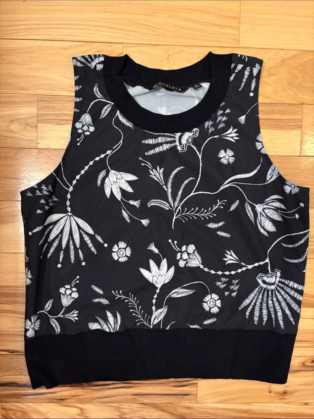 Athleta Black and White Floral Sleeveless Tank